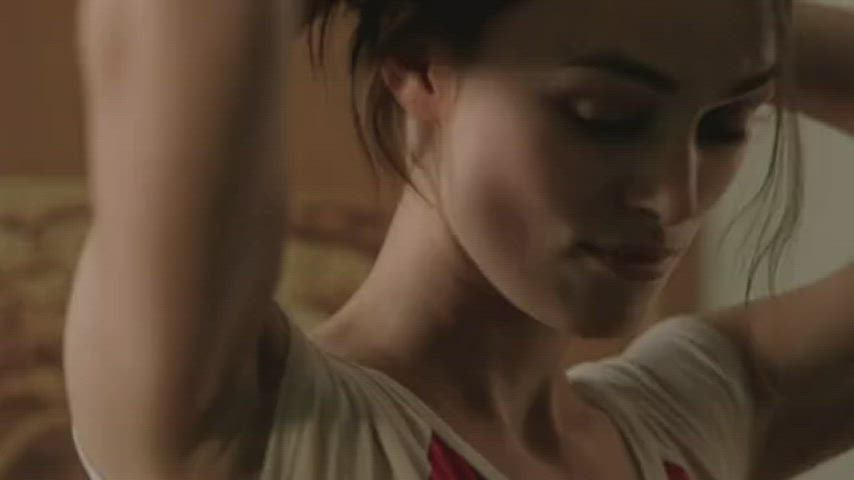 armpits brunette keira knightley clip