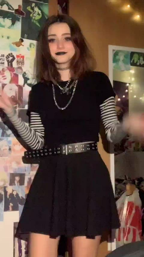 cute teen tiktok clip