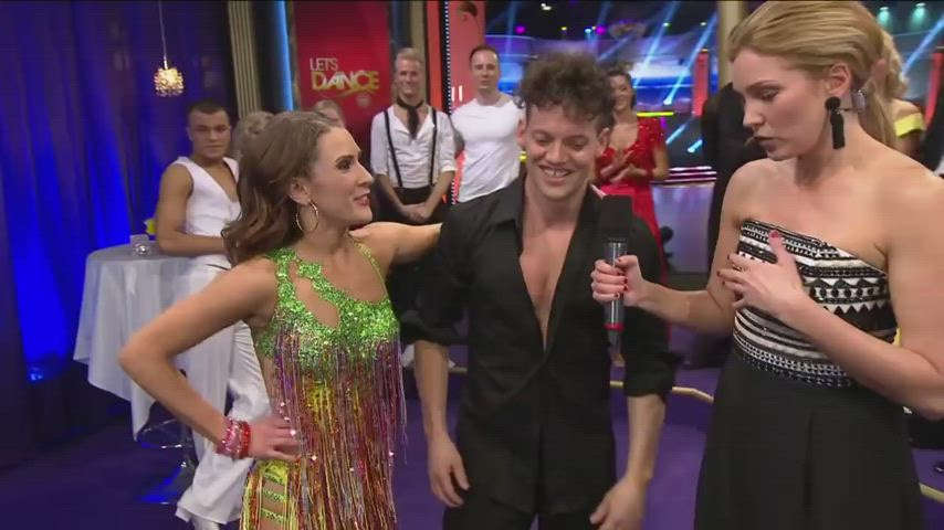 Celebrity Exhibitionist Flashing Gay Naked Swedish clip