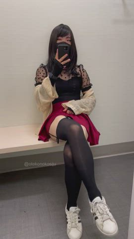 They sent me to the women's dressing room π«