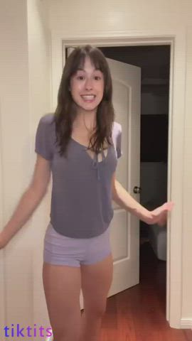 Girls Natural Tits Skinny Small Tits Solo Teen TikTok Tits clip