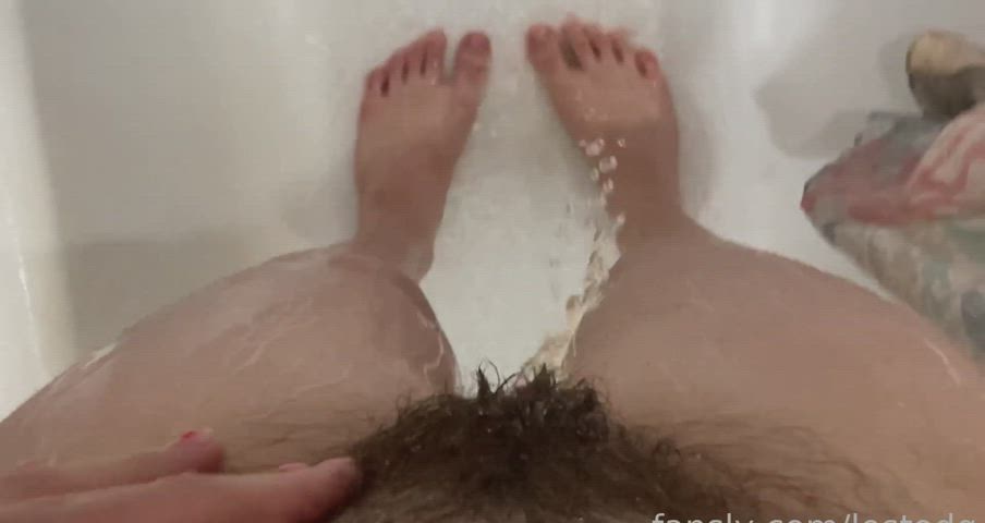 Hairy girl's morning shower