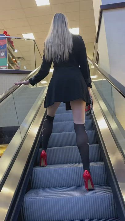 Blonde Model Public clip