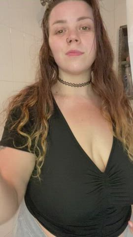 bbw big tits braless chubby clothed huge tits milf saggy tits titty drop clip