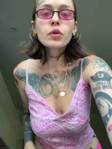 Love my body? 💋 free page + customs & more
