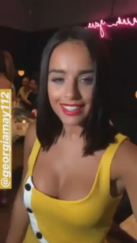 beautiful celebrity dress sexy clip