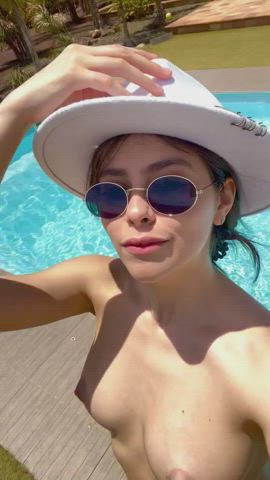 Would you get tanned with meðŸ¤ðŸ¤¤?