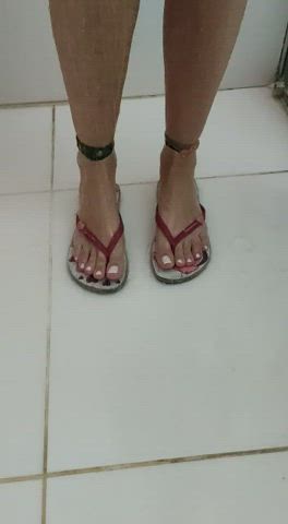 Lady Syriel toes and soles!