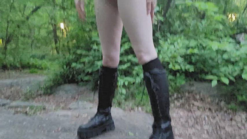 Caught Exhibitionist Exposed Flashing Goth r/CaughtPublic clip