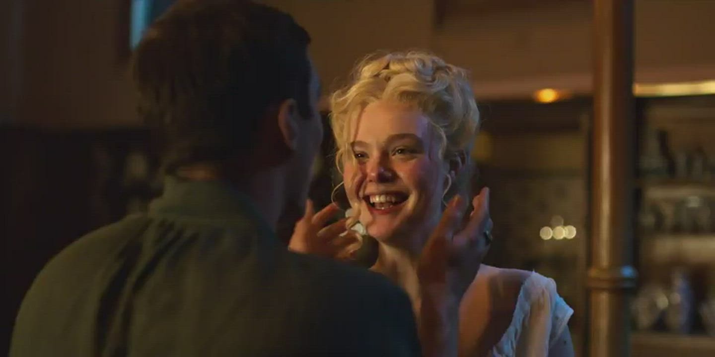 Elle Fanning Tits Topless clip
