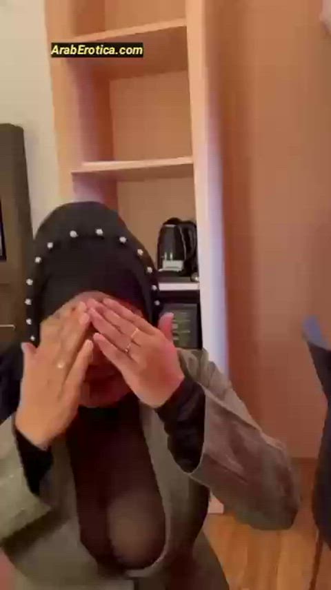 bbc blowjob deepthroat hijab clip