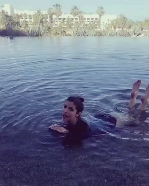 anna kendrick booty cute clip