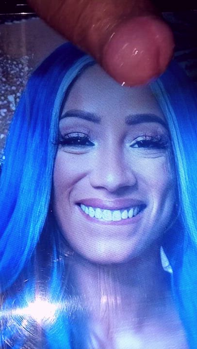 Sasha Banks spitting & jerking tribute ???