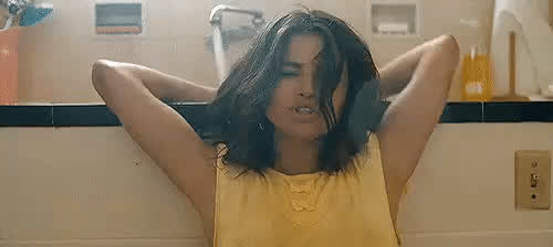 Selena Gomez clip