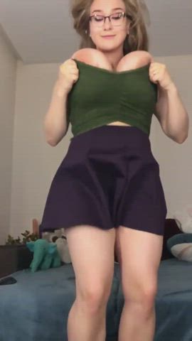 Huge Tits Cute Blonde clip