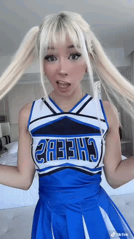 blonde cosplay tiktok clip