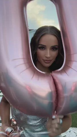 Legs Natural Tits Olivia Culpo clip