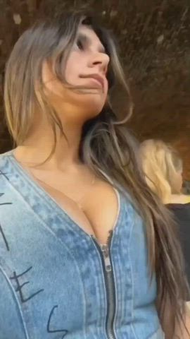big tits cum on tits mia khalifa teasing clip