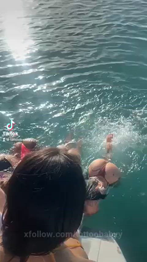 Some Thick Ass Mermaids