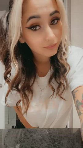Can I be your big titty goth gf ðð