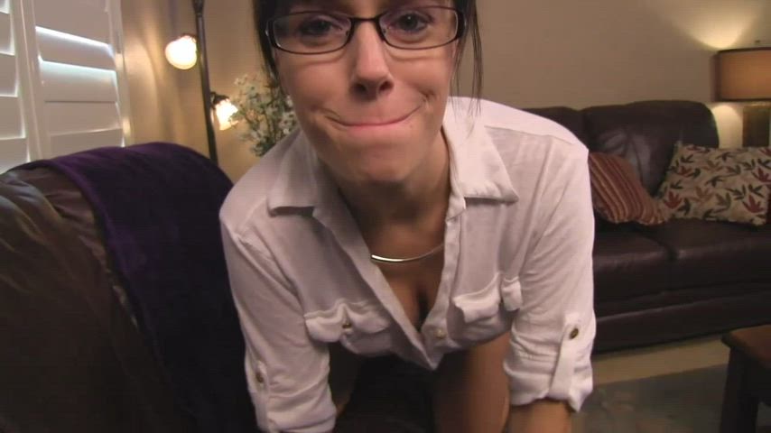 alana cruise glasses milf clip