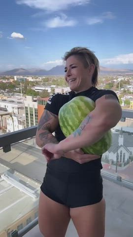 Kortney Olson with insane strength