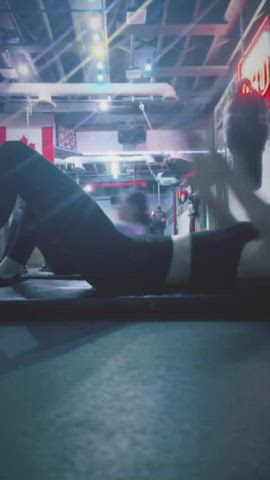 abs blonde workout clip