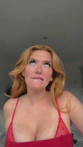Blowjob Eye Contact Ponytail TikTok clip