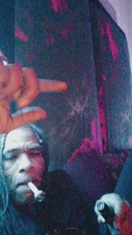 DTLA need a female friend to get high with....