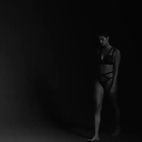 Sara Sampaio clip