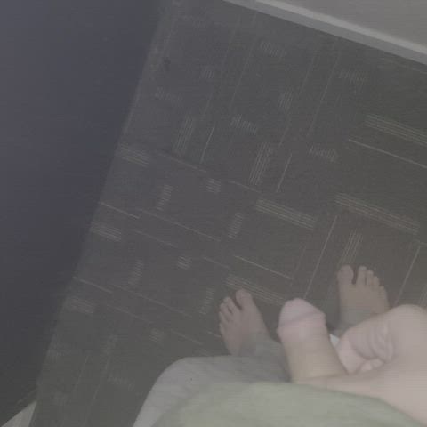 pee peeing voyeur clip