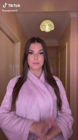 amateur big tits cleavage dress homemade jiggling natural tits tiktok clip
