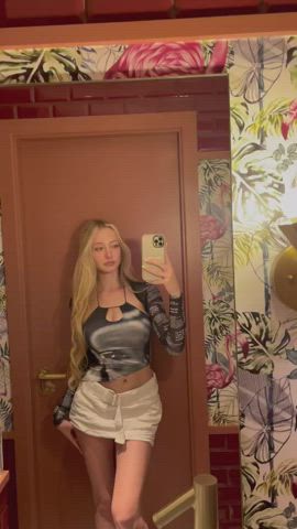Big Tits Girls Selfie clip