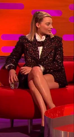 legs margot robbie sexy clip