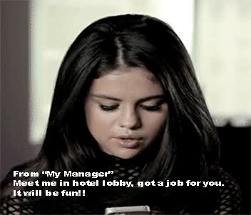 Selena-in-the-hotel