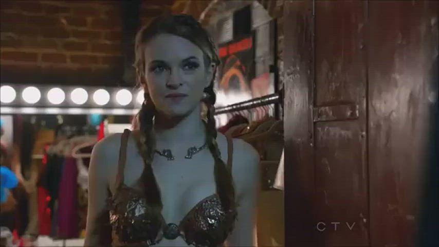 celebrity danielle panabaker sexy clip
