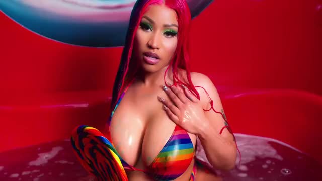 Nicki Minaj clip
