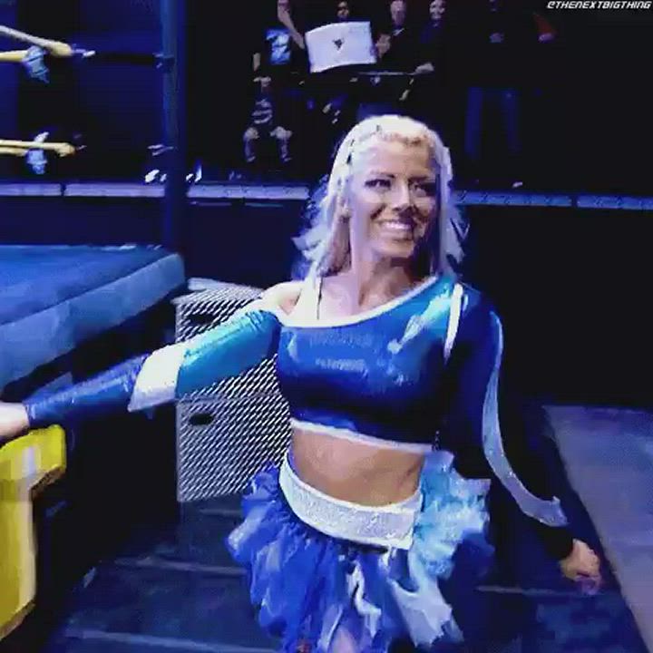 Bubble Butt Cheerleader Wrestling clip