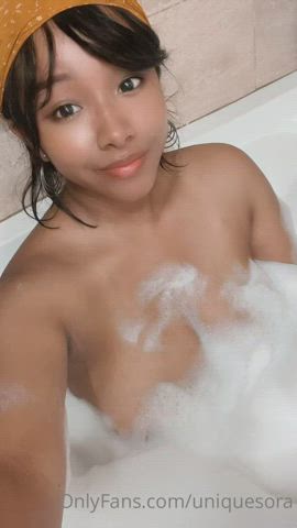 Gravure Lesbian Tits clip